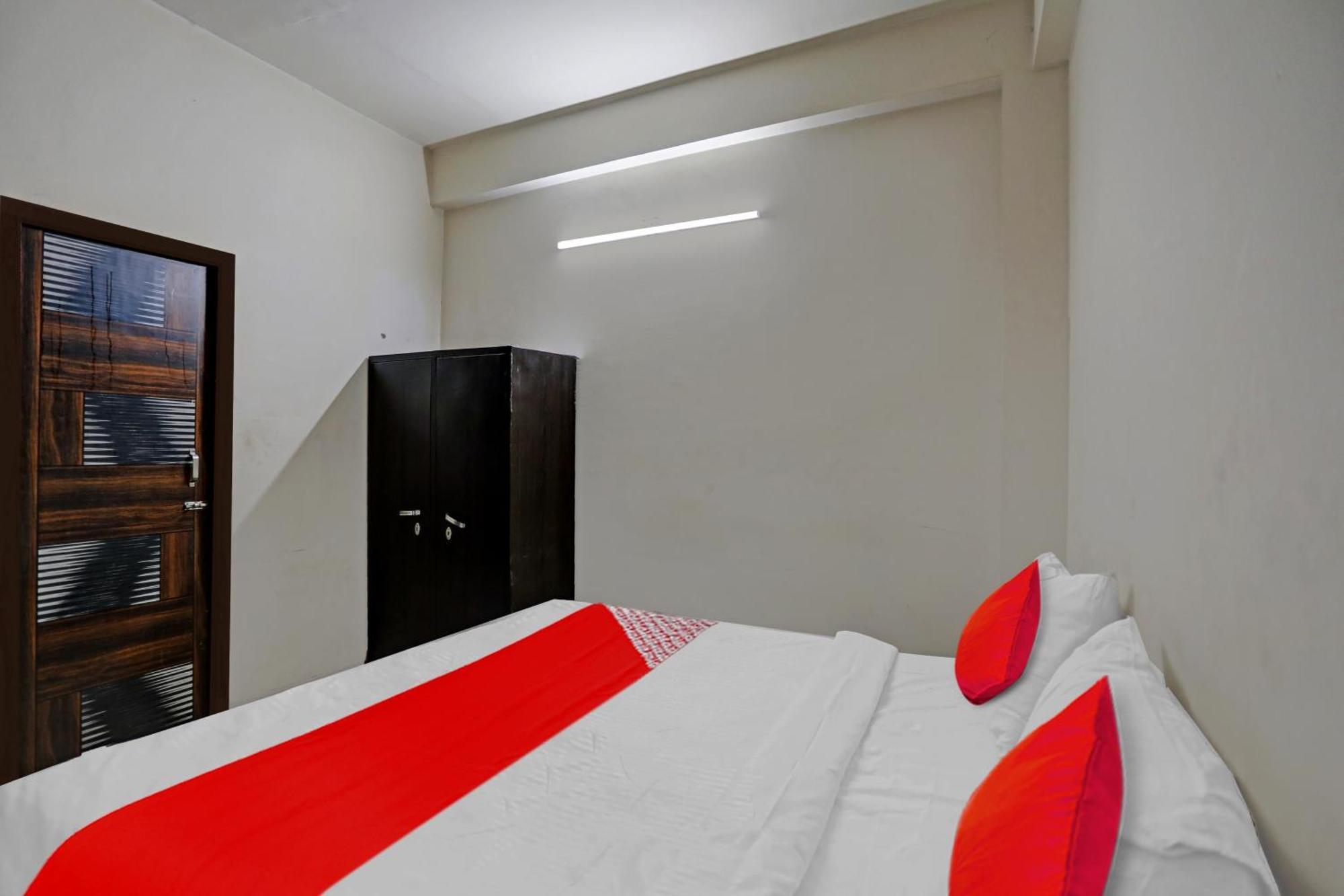 Hotel O Vrinda Residency Noida Exterior foto