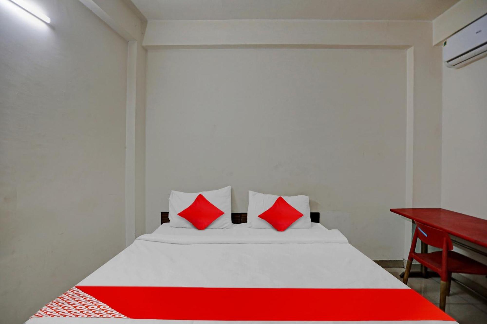 Hotel O Vrinda Residency Noida Exterior foto